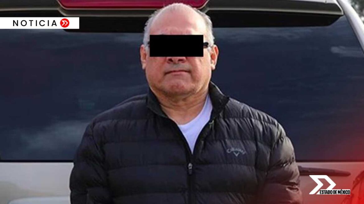 El exlíder del Cártel del Golfo, Osiel Cárdenas Guillén, fue deportado y trasladado al penal del Altiplano en México, donde enfrentará juicios por delitos como homicidio, narcotráfico y más.